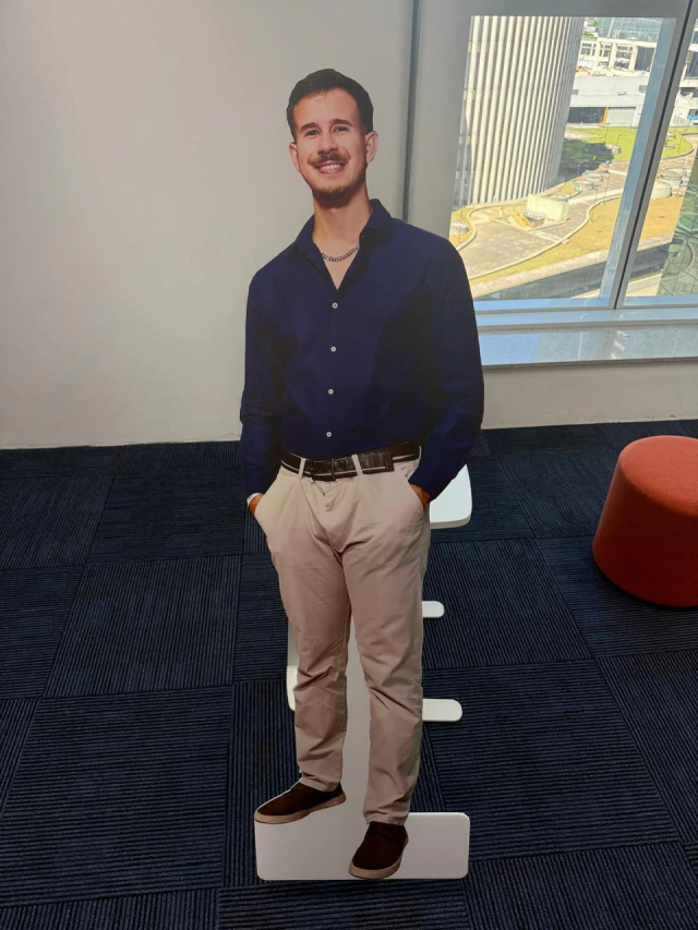 Kit 4 - Totem Pessoa + Cabeça Gigante + 20 Máscaras